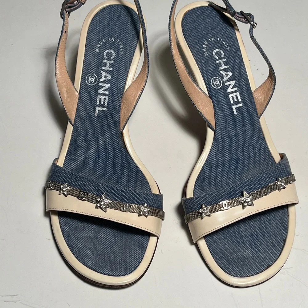 CHANEL Denim and Beige Star Sandals